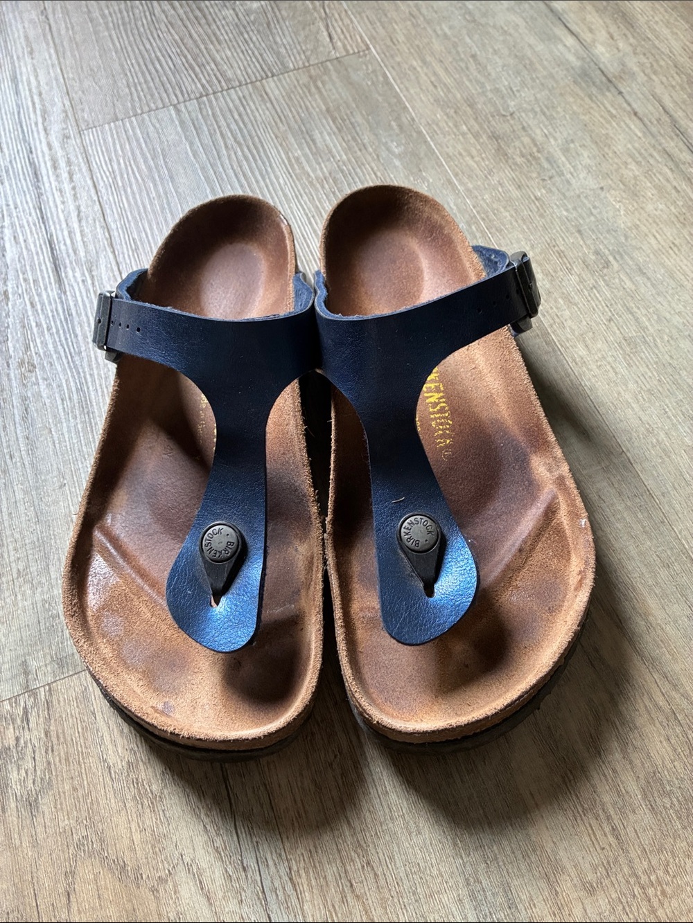 Size 38 metallic blue Gizeh Birkenstocks